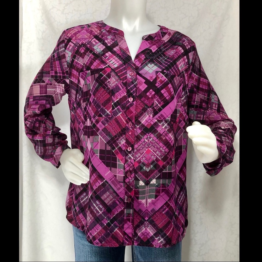 Notations Button Down Top 😍